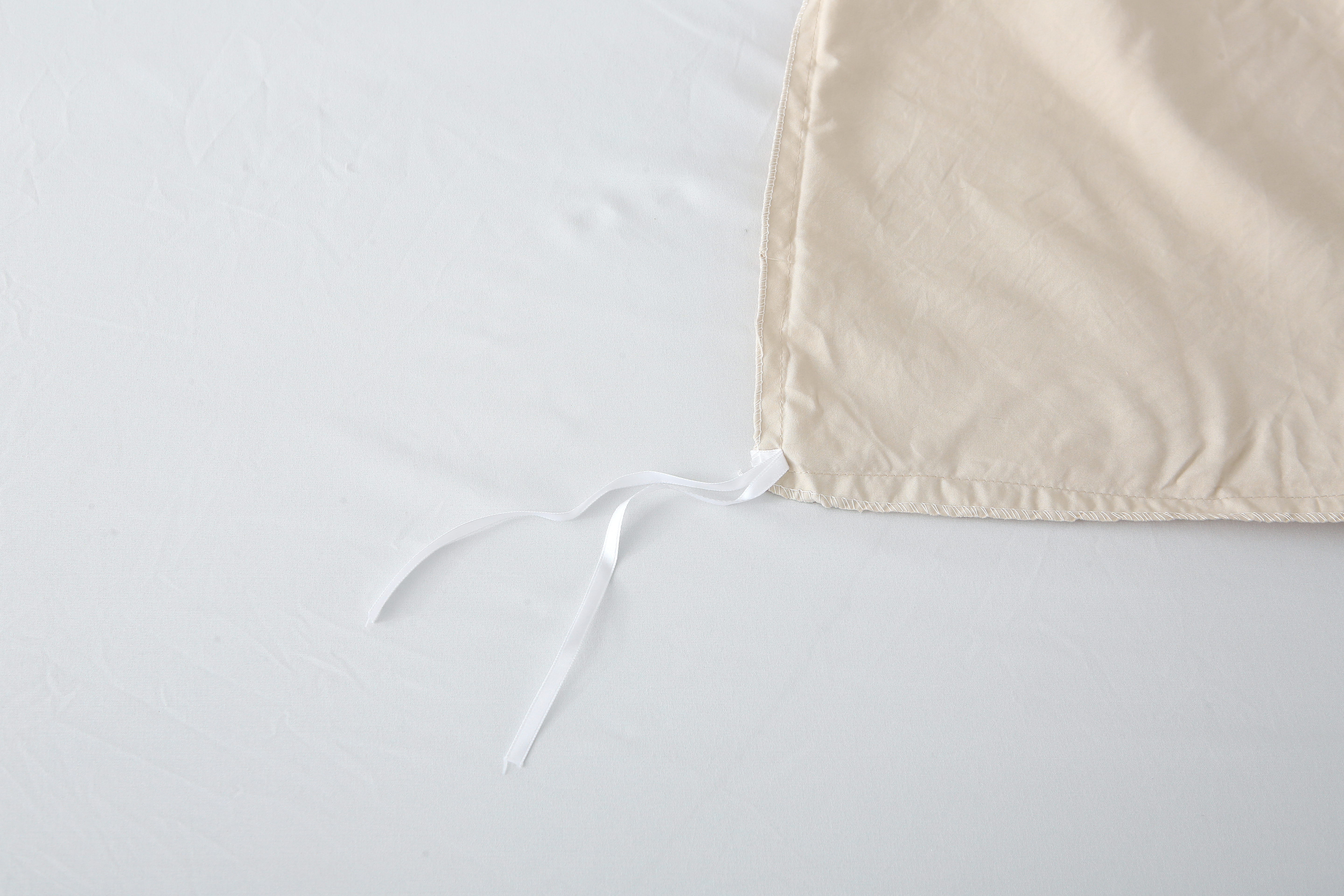 3 Pieces Solid Color Duvet Cover Set with Zipper Closure & 2 Pillow Bedding Set - Picture 39 of 49