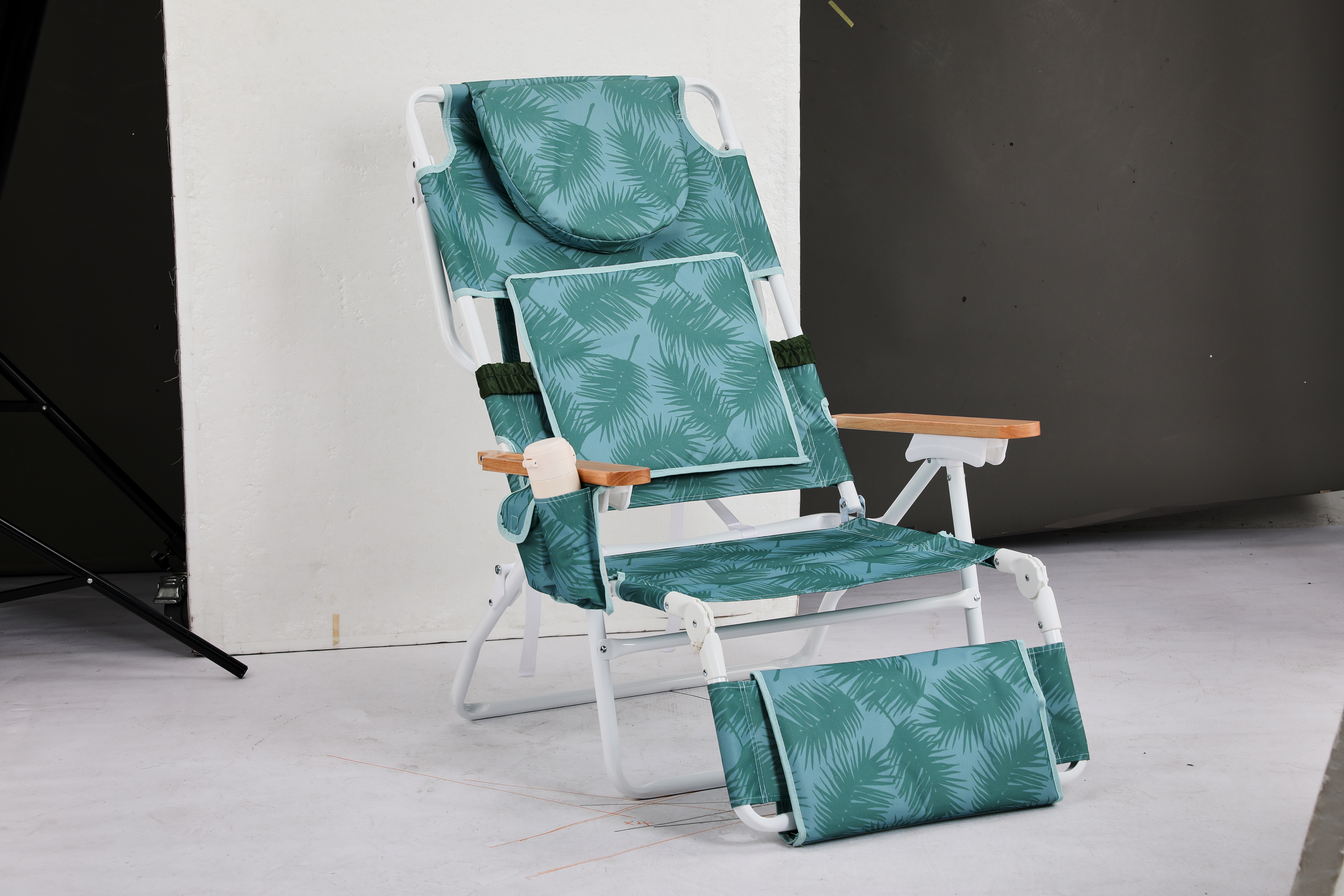 Tanning 1 PCS Aluminum Beach Lounge Chair Face Hole Footrest Portable Folding - Picture 17 of 18